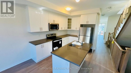 25 CHERRY HILL LANE , Barrie, Ontario L4N 6K7 5