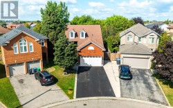 5581 WHEATLAND COURT  Mississauga, ON L5V 2E4
