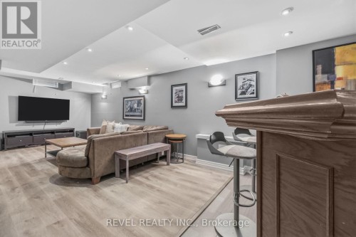6624 Mockingbird Lane, Mississauga, ON 