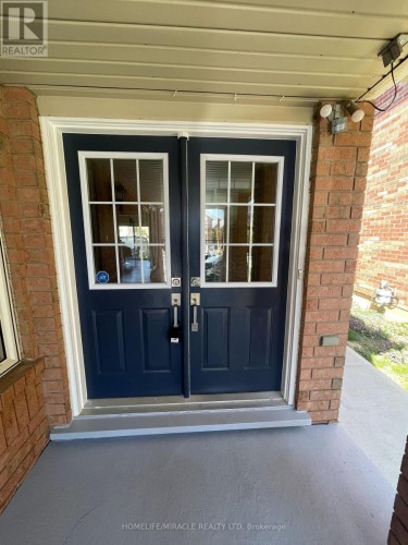 UPPER - 34 BRUNSWICK STREET , Brampton, Ontario L6X 4Y5 2