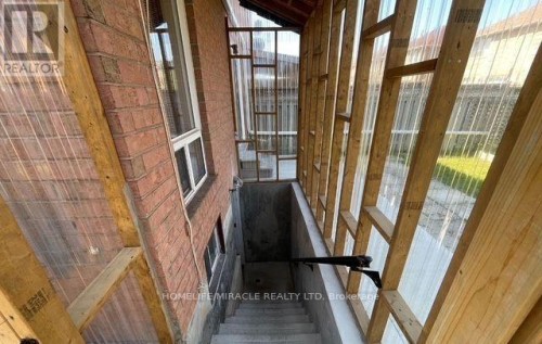 BSMT - 34 BRUNSWICK STREET , Brampton, Ontario L6X 4Y5 2