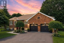 7 COLES COURT Wasaga Beach, ON L9Z 1H5