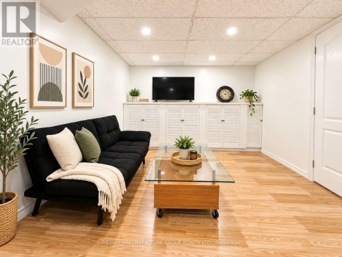 BASEMENT - 22 THORNE LANE , Markham, Ontario L3T 5K5 3