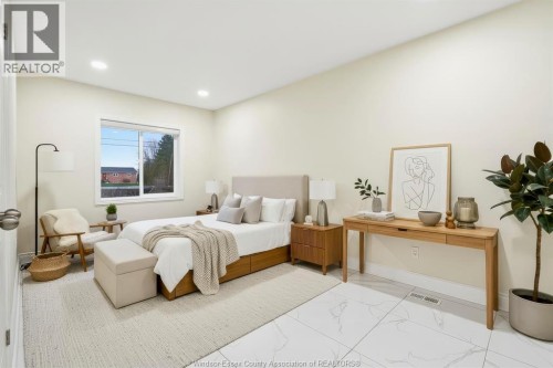 684 TALBOT ROAD Unit# MAIN , Lakeshore, Ontario N0R 1K0 5