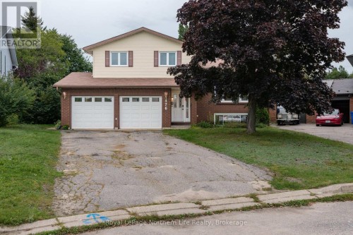 476 MAPLEWOOD AVENUE  North Bay (West End), ON P1B 9B8