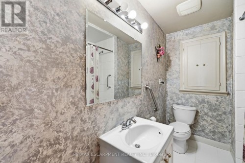 522 Enfield Road, Burlington, ON 