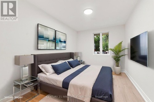 2068 Stewart Crescent, Mississauga, ON 