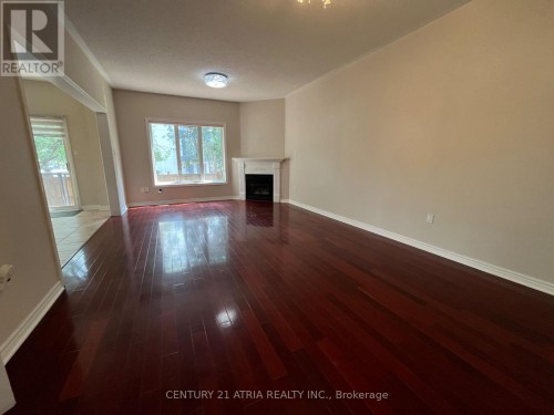 69 LOREDANA COURT , Richmond Hill, Ontario L4C 0P2 3