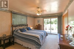 Primary bedroom - 