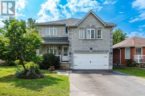 24 STONEYBROOK CRESCENT  Barrie, ON L4N 0A6