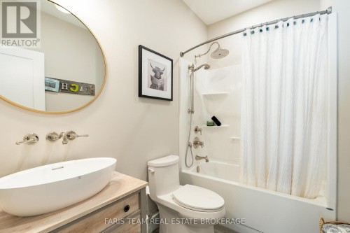 1555 Baseline Road S, Tiny, ON 