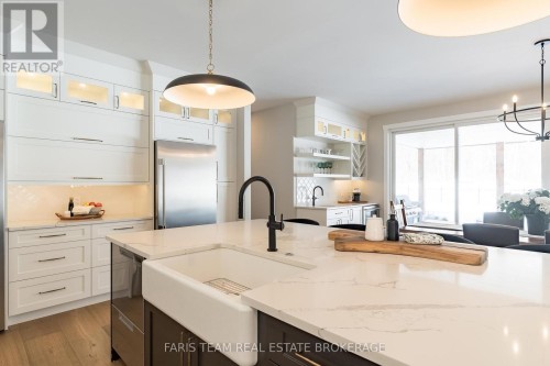 1555 Baseline Road S, Tiny, ON 