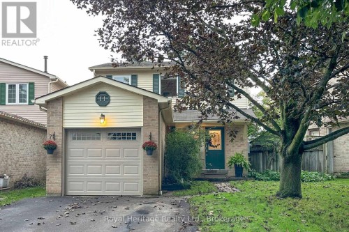 11 HARMAN DRIVE  Ajax (Central), ON L1S 5H4