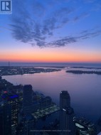 7105 - 88 HARBOUR STREET Toronto, ON M5J 0C3