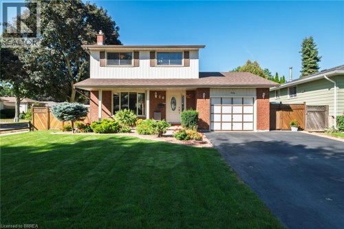 20 WILDFLOWER Lane  Brantford, ON N3R 6B4