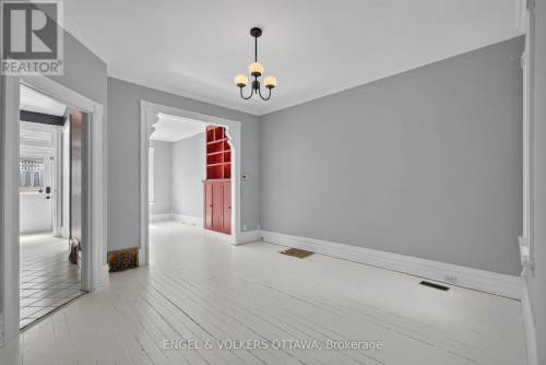 75 Eccles Street, Ottawa, ON 