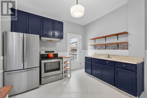 75 Eccles Street, Ottawa, ON 