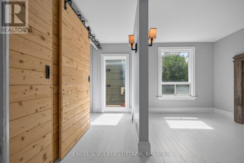 75 Eccles Street, Ottawa, ON 