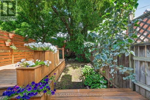75 Eccles Street, Ottawa, ON 