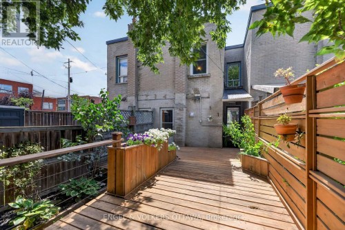 75 Eccles Street, Ottawa, ON 