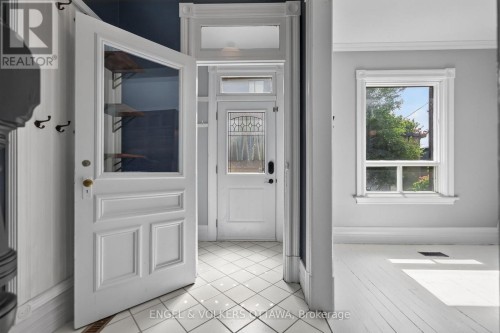 75 Eccles Street, Ottawa, ON 