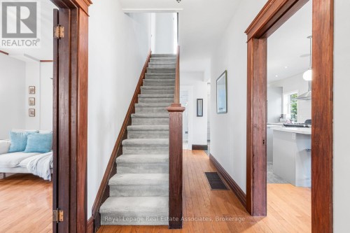 1807 Balsam Avenue, Mississauga, ON 