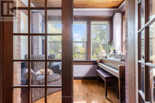 1807 Balsam Avenue, Mississauga, ON 