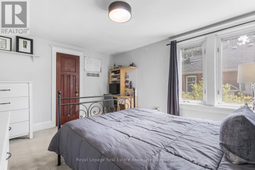 1807 Balsam Avenue, Mississauga, ON 