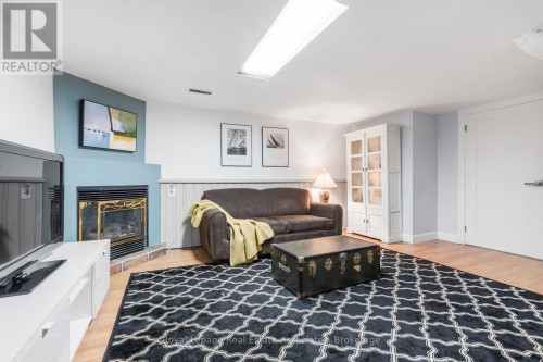 1807 Balsam Avenue, Mississauga, ON 