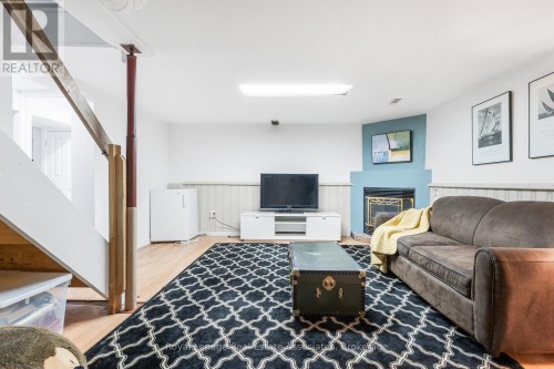 1807 Balsam Avenue, Mississauga, ON 