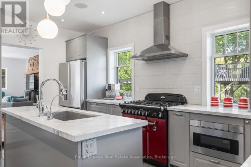 1807 Balsam Avenue, Mississauga, ON 