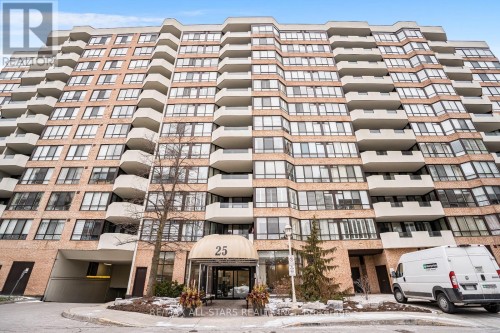 817 - 25 AUSTIN DRIVE  Markham, ON L3R 8H4