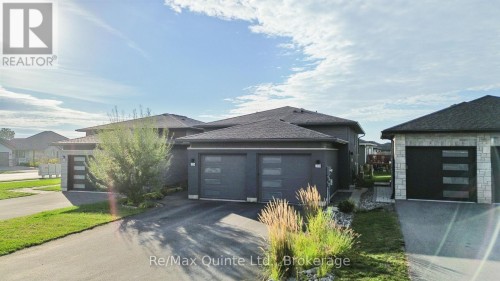 B - 103 DEWAL PLACE , Belleville (Belleville Ward), Ontario K8P 0H3 2