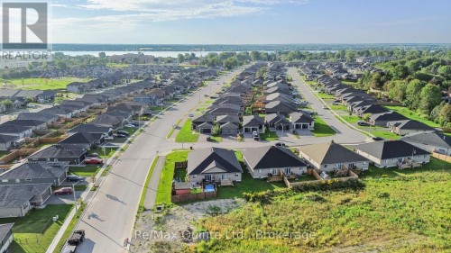 B - 103 DEWAL PLACE , Belleville (Belleville Ward), Ontario K8P 0H3 5