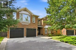 1170 GILES GATE  Oakville, ON L6M 2S3