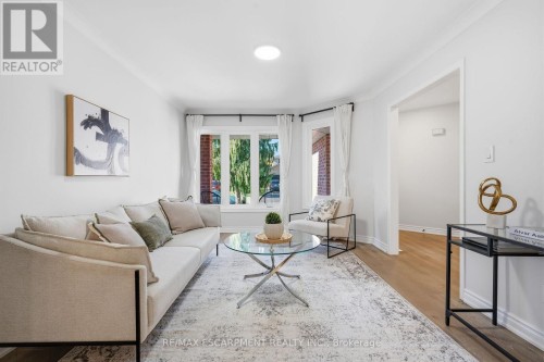 551 Deerhurst Drive, Burlington, ON 