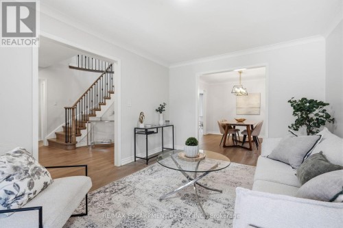 551 Deerhurst Drive, Burlington, ON 