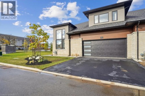 52 Welch Lane, Hamilton, ON 
