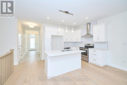 32 - 9150 WILLOUGHBY DRIVE , Niagara Falls (Chippawa), Ontario L2G 0Z5 5