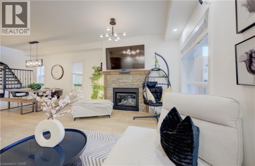 275 Falconridge Drive, Kitchener, ON 