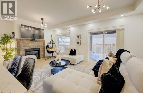275 Falconridge Drive, Kitchener, ON 