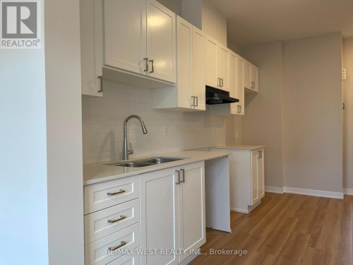 810 UTOPIE PRIVATE , Ottawa, Ontario K1W 0M5 3