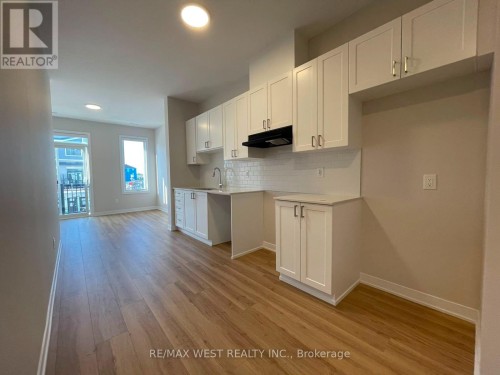 810 UTOPIE PRIVATE , Ottawa, Ontario K1W 0M5 4