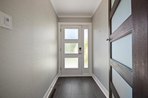 Hall d'entrée/Vestibule - 2 Av. Balzac, Candiac, QC 