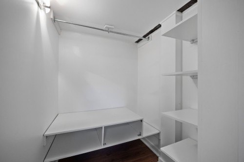 Rangement - 2 Av. Balzac, Candiac, QC 