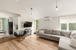 Salon - 