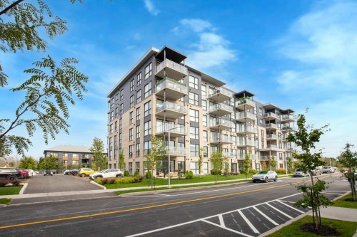 Front of Structure - 201-4240 Rue Olivier-Fournier, Longueuil (Saint-Hubert), QC 