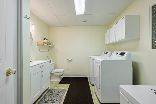 Salle de lavage - 29 Rue Biehler, Gatineau (Buckingham), QC 