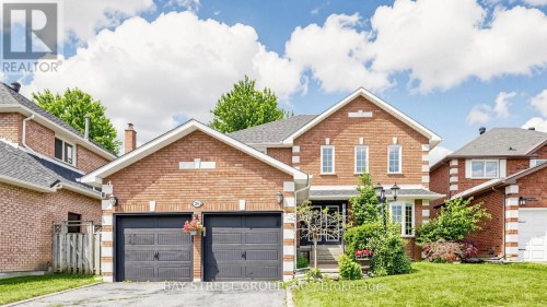 26 KEW GARDENS  Richmond Hill, ON L4B 1R6