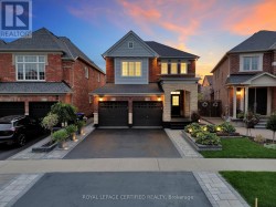 123 MCDONNELL CRESCENT Bradford West Gwillimbury, ON L3Z 0S8